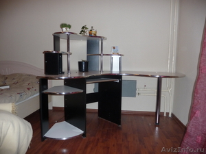 Продам отличный компьютерный стол - Изображение #1, Объявление #163235