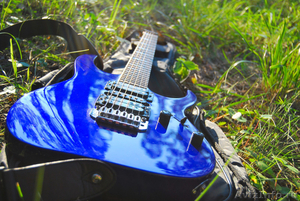 Продам или поменяю с доплатой гитару - Изображение #2, Объявление #402888