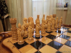 стол шахматный с фигурами резной из дерева - Изображение #1, Объявление #726358