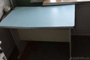Продам кухонный обеденный стол.  - Изображение #1, Объявление #1526019